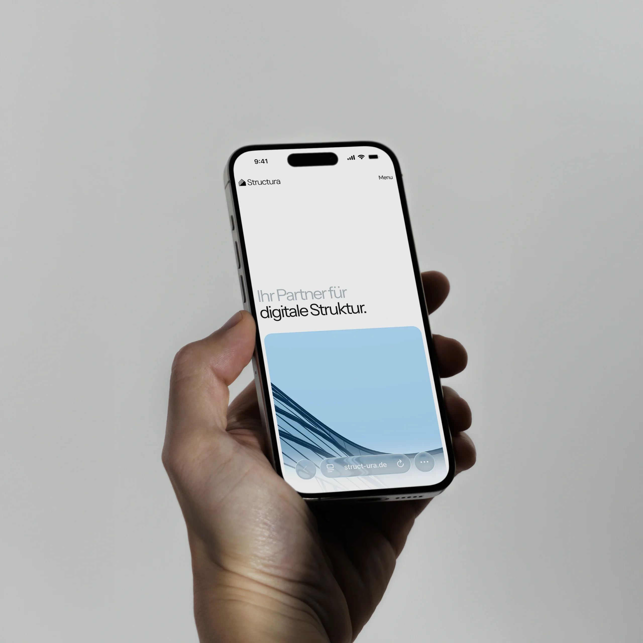 iPhone-Mockup der Website von Structura